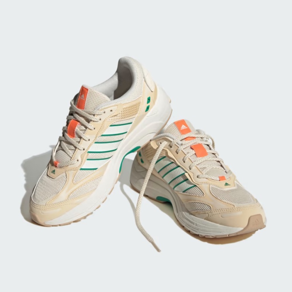 NEW Adidas Spiritain 2000 sneakers